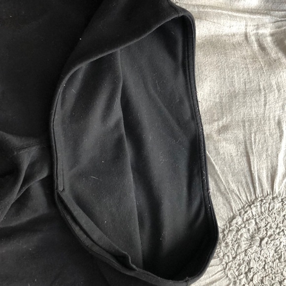 Lululemon, size 6 wonder under crops. - Picture 3 of 4